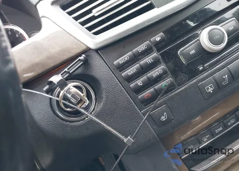 2010 Mercedes-Benz E 350 4Matic z USA, uszkodzony, nr VIN WDDHF8HB3AA145136